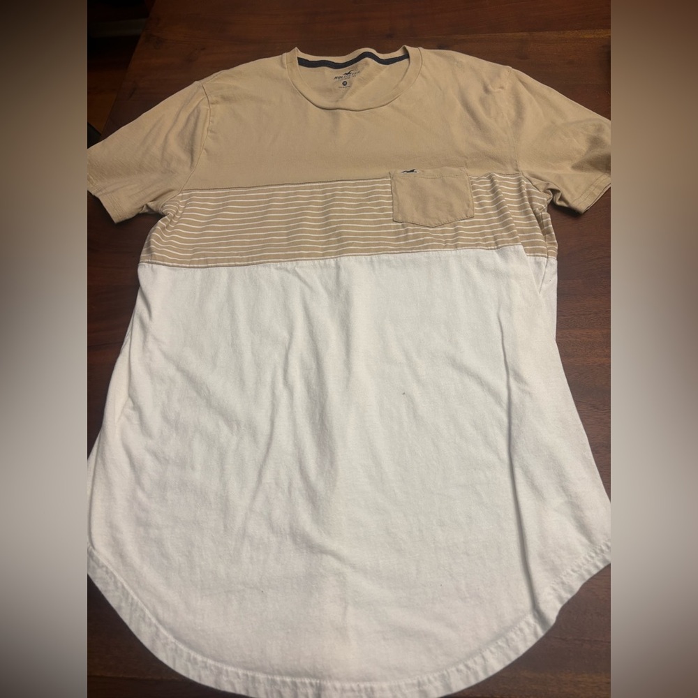 Hollister Modern T-shirt Rounded bottom hem - Size M